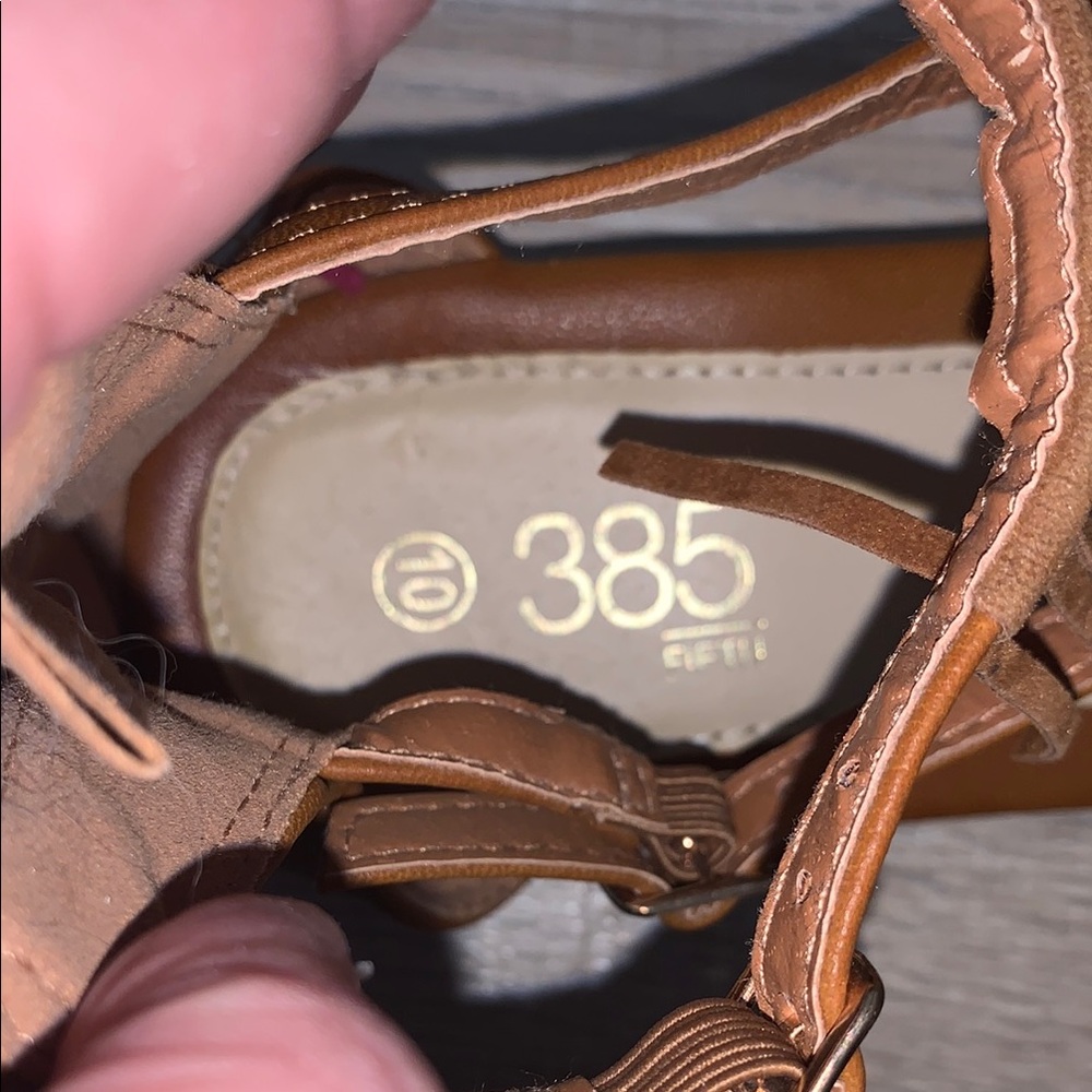 385 Fifth Brown Indian Boho Fringe Tan Sandals Zip Up - Picture 8 of 8